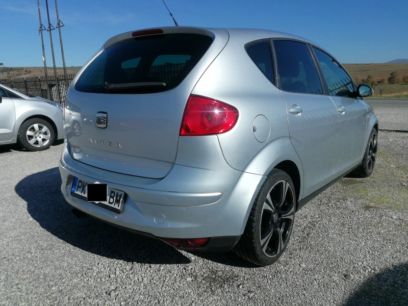 Seat Altea TDI  140k.с., снимка 8 - Автомобили и джипове - 47347562