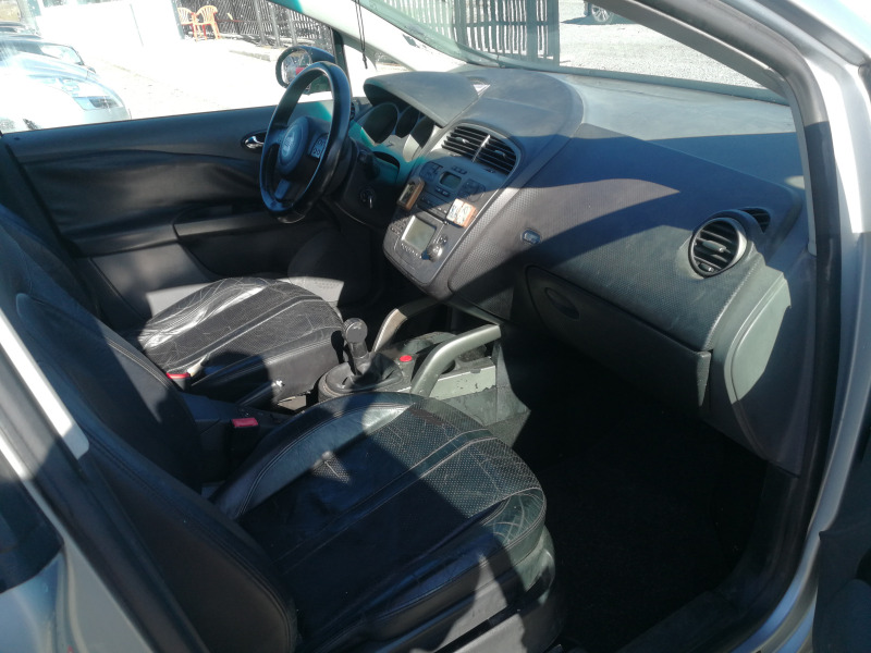 Seat Altea TDI  140k.с., снимка 13 - Автомобили и джипове - 45485198