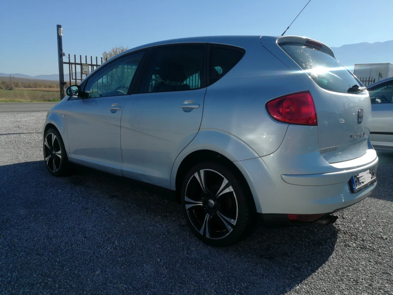 Seat Altea TDI  140k.с., снимка 4 - Автомобили и джипове - 47347562