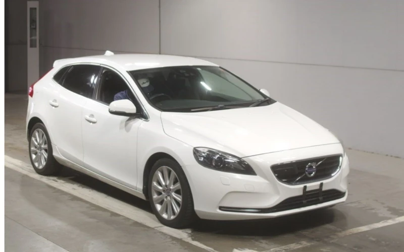 Volvo V40  V 40 T4 BENZIN, снимка 5 - Автомобили и джипове - 47304918