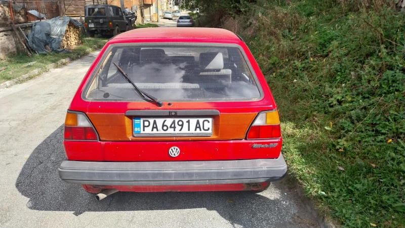 VW Golf 1.3, снимка 4 - Автомобили и джипове - 47529448