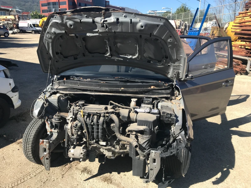 Hyundai I20 1.2i, 86кс., G4LA, снимка 10 - Автомобили и джипове - 47441371