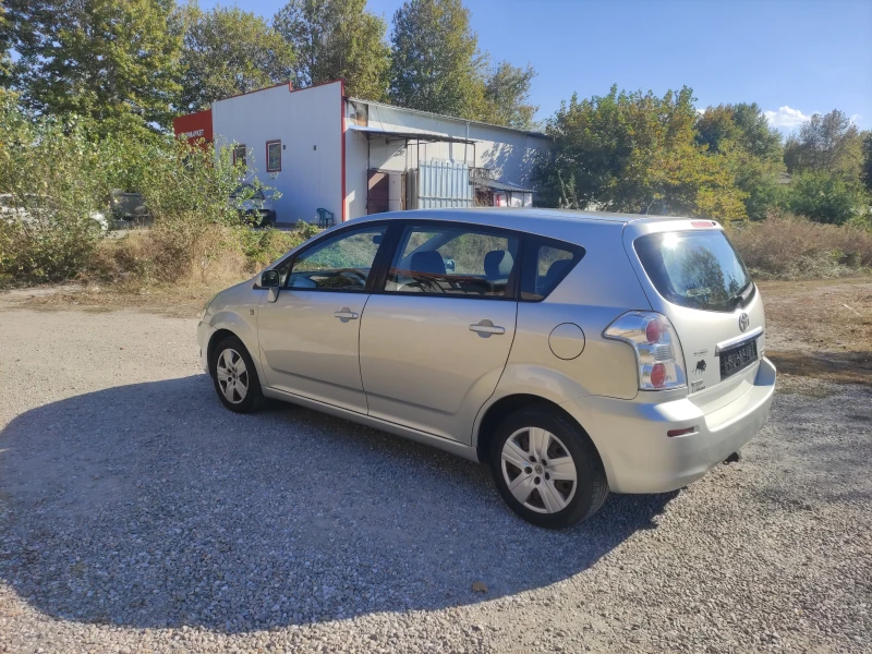 Toyota Corolla verso 1.8като нов 180000км феис лифт, снимка 5 - Автомобили и джипове - 47683953