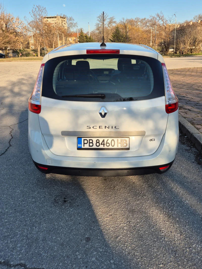 Renault Grand scenic 1.5dCi 5 местен, снимка 7 - Автомобили и джипове - 49286895