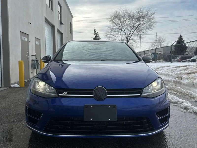 VW Golf R Канада, снимка 2 - Автомобили и джипове - 49303491