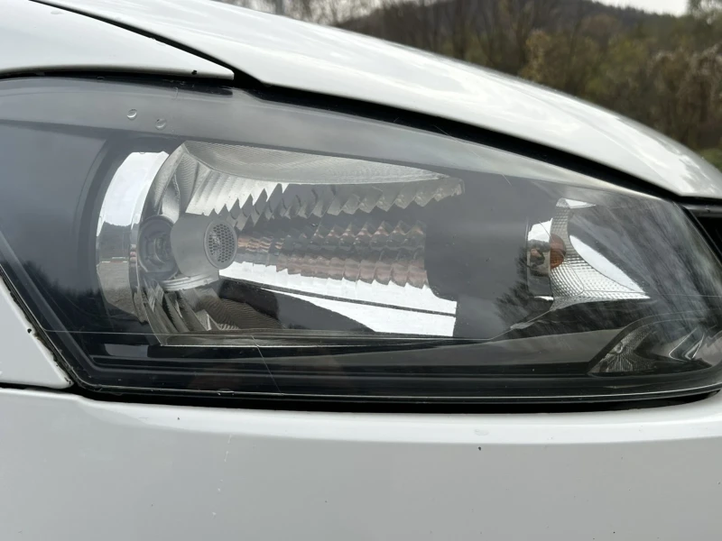 VW Polo 1.6 TDI, снимка 12 - Автомобили и джипове - 52371648
