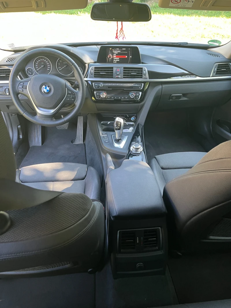 BMW 320, снимка 3 - Автомобили и джипове - 52394341