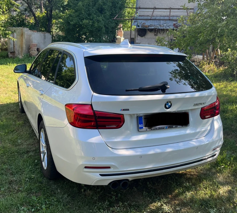 BMW 320, снимка 12 - Автомобили и джипове - 52394341