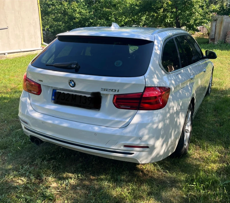 BMW 320, снимка 2 - Автомобили и джипове - 52394341