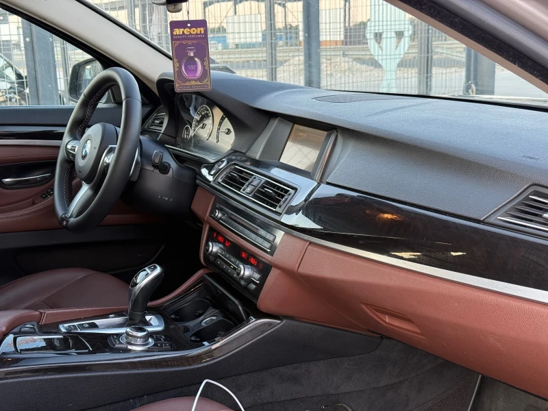 BMW 530 D* 12.2013г* 245к.с* 8СК* 218.000КМ* ТОП СЪСТОЯНИЕ, снимка 16 - Автомобили и джипове - 51278899