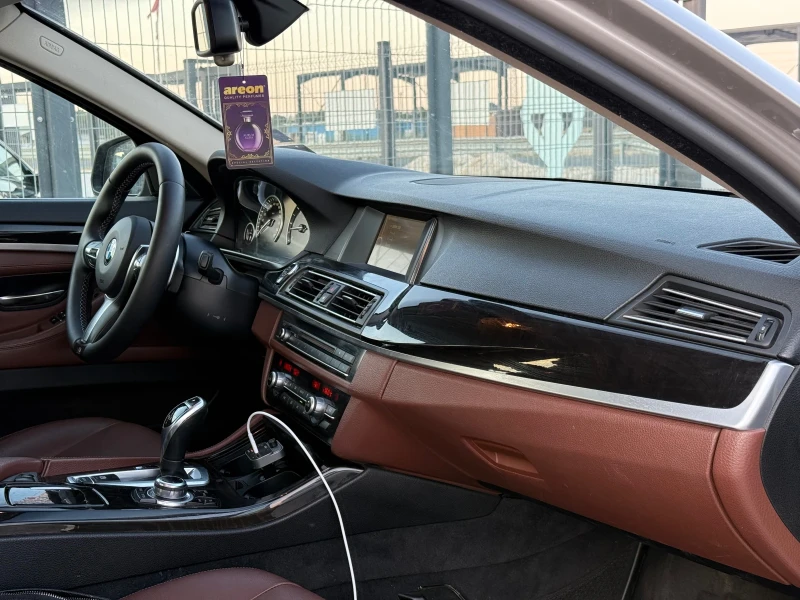 BMW 530 D* 12.2013г* 245к.с* 8СК* 218.000КМ* ТОП СЪСТОЯНИЕ, снимка 12 - Автомобили и джипове - 51278899
