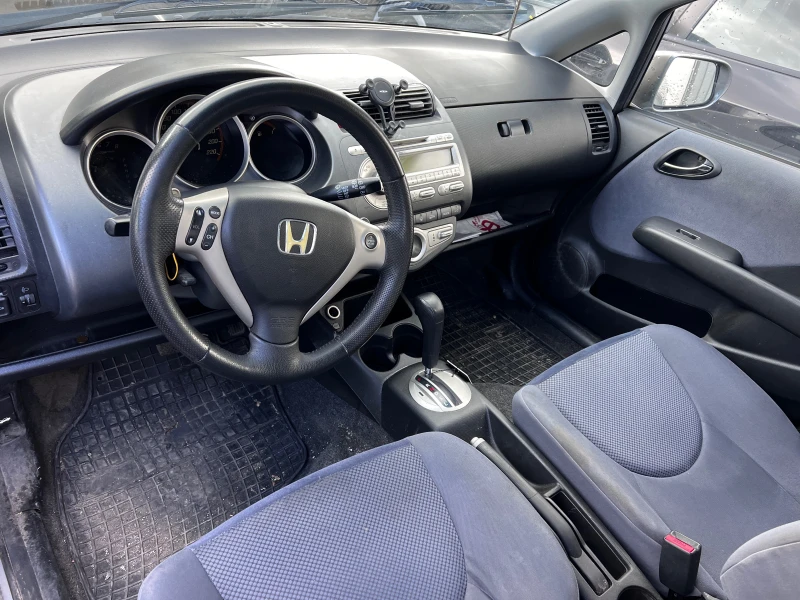 Honda Jazz AVTOMAT, снимка 6 - Автомобили и джипове - 52517477