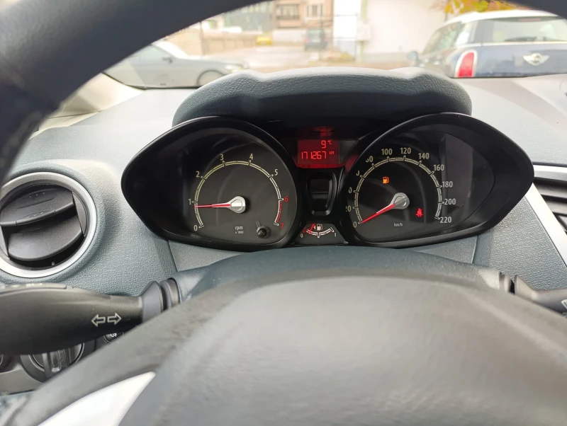 Ford Fiesta 1.4.* 96кс* БЕНЗИН-ГАЗ, снимка 10 - Автомобили и джипове - 52620573