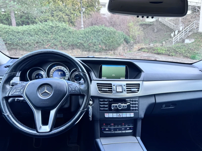 Mercedes-Benz E 250 AMG/4M/Швейцария, снимка 14 - Автомобили и джипове - 52758296