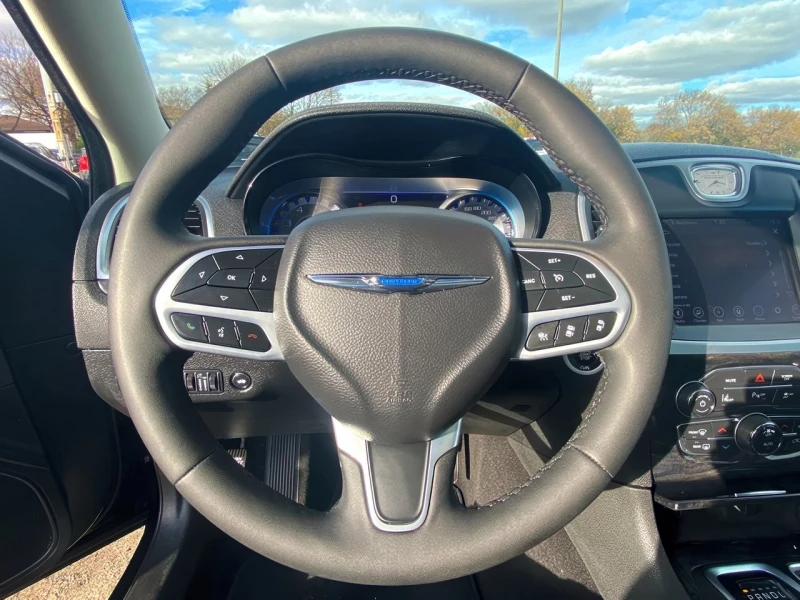 Chrysler 300c Touring L CARFAX АВТО КРЕДИТ , снимка 8 - Автомобили и джипове - 53256389