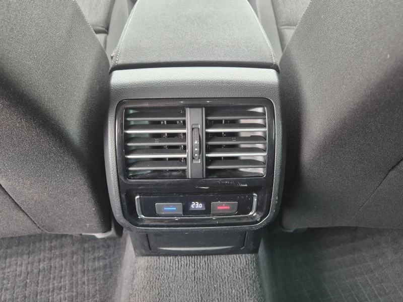 VW Passat 2.0 TDI/190кс/АВТОМАТИК , снимка 12 - Автомобили и джипове - 53344503