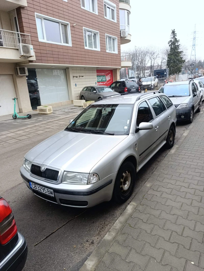 Skoda Octavia 1.8 Т, снимка 2 - Автомобили и джипове - 53368712