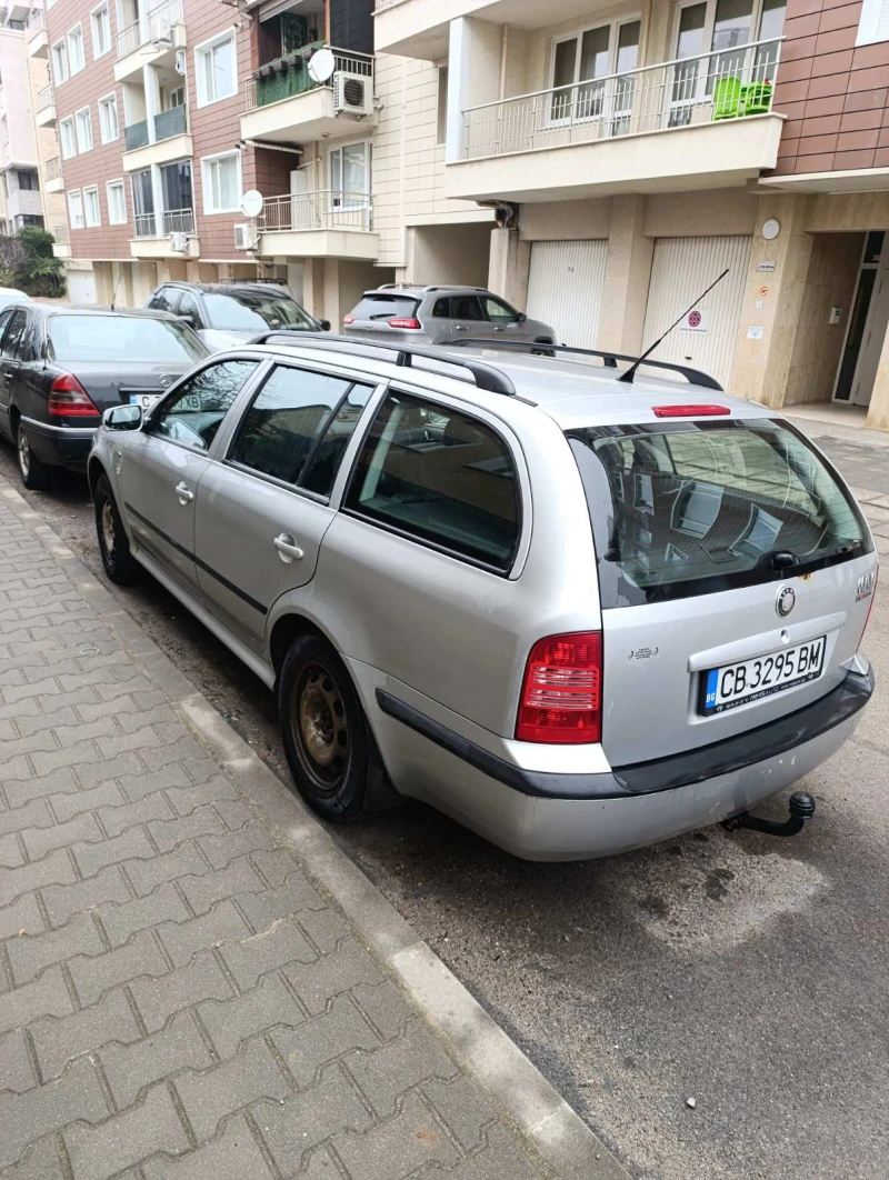 Skoda Octavia 1.8 Т, снимка 3 - Автомобили и джипове - 53368712
