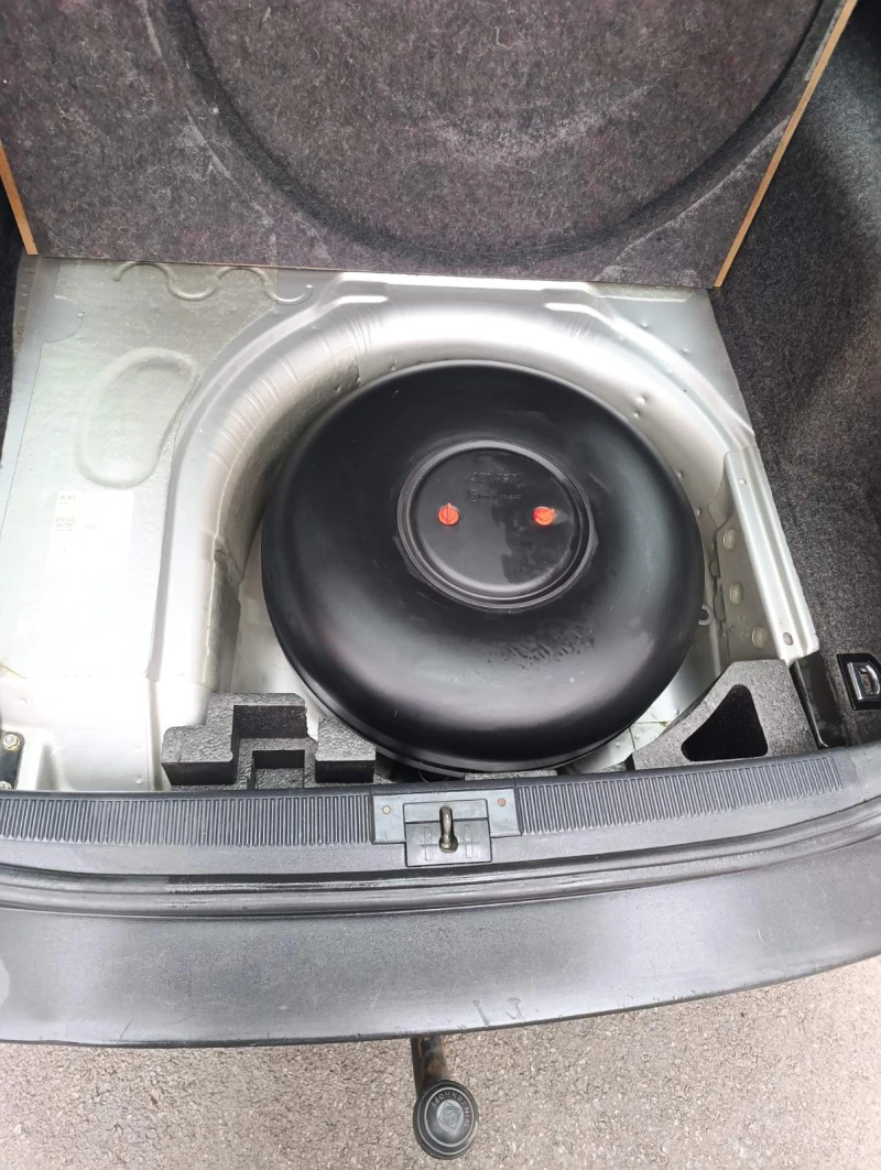 Skoda Octavia 1.8 Т, снимка 4 - Автомобили и джипове - 53368712