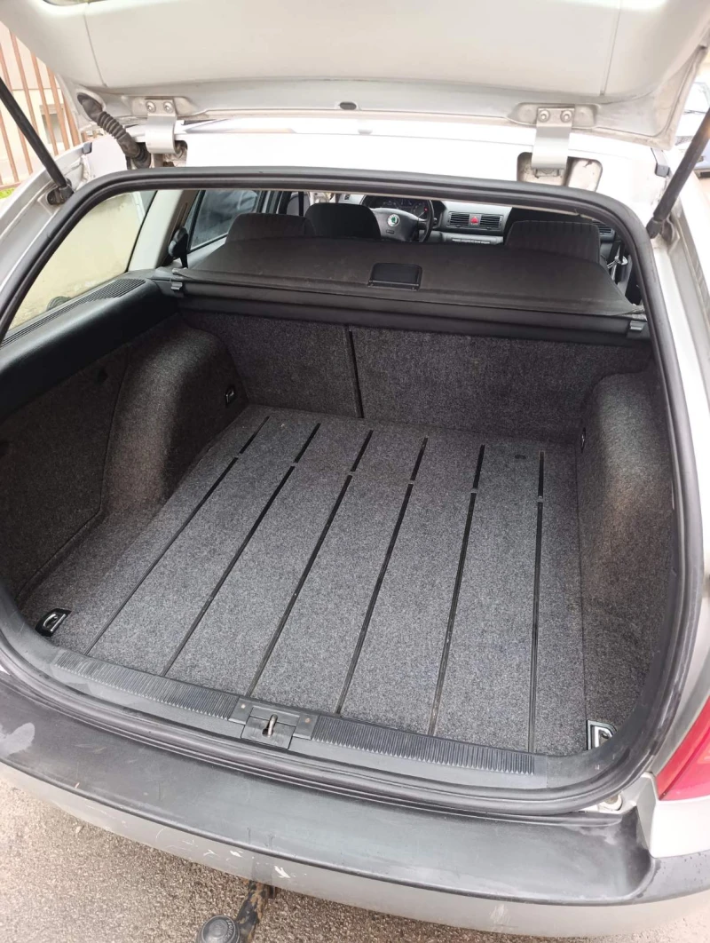 Skoda Octavia 1.8 Т, снимка 5 - Автомобили и джипове - 53368712