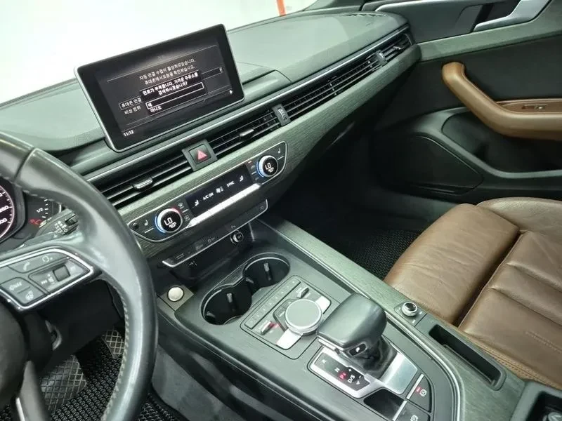 Audi A4  (B9) 40 Tfsi Premium, снимка 9 - Автомобили и джипове - 56358456