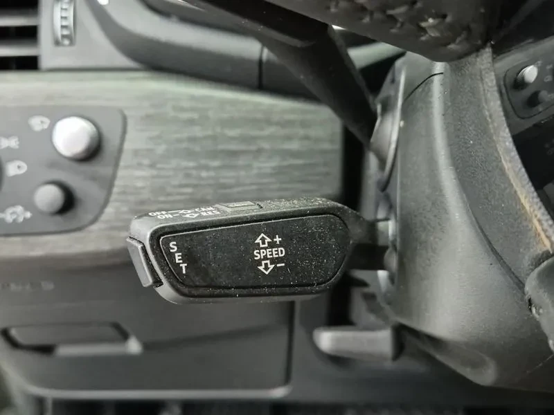 Audi A4  (B9) 40 Tfsi Premium, снимка 15 - Автомобили и джипове - 56358456