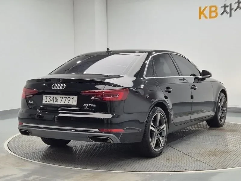 Audi A4  (B9) 40 Tfsi Premium, снимка 3 - Автомобили и джипове - 56358456