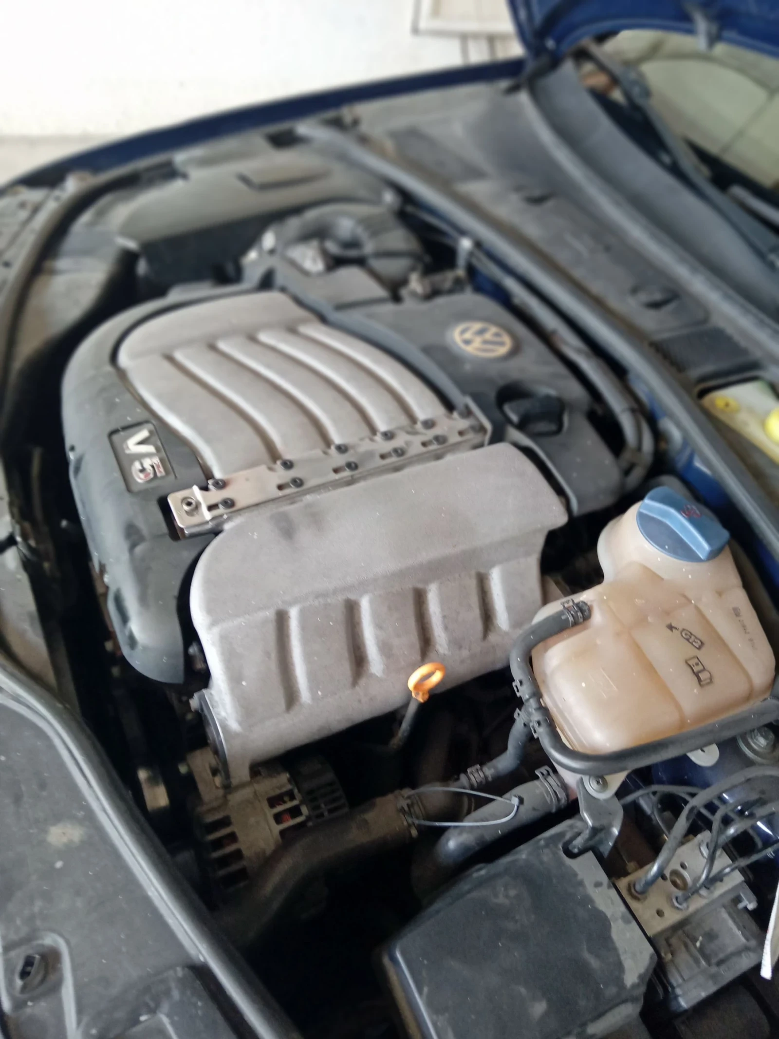 VW Passat Седан - изображение 9