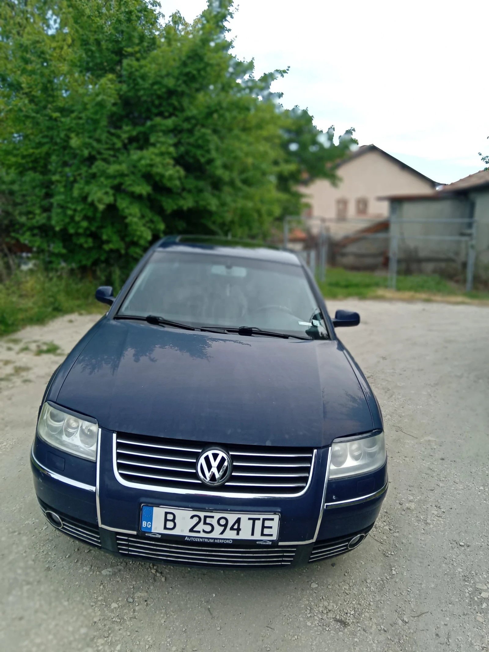 VW Passat Седан - изображение 4
