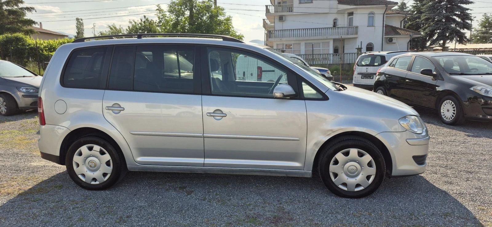 VW Touran 2.0i  7 Места - изображение 8