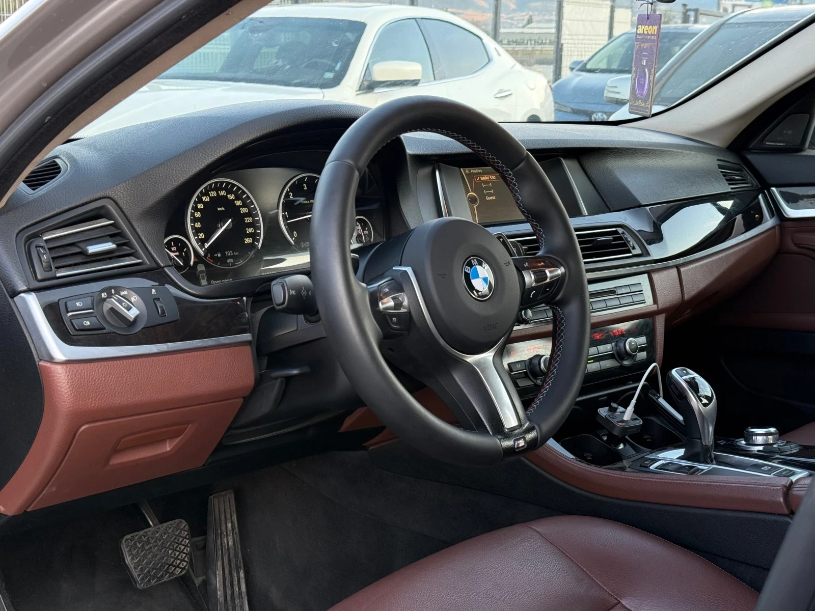 BMW 530 D* 12.2013г* 245к.с* 8СК* 218.000КМ* ТОП СЪСТОЯНИЕ - изображение 7