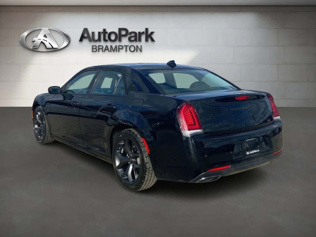 Chrysler 300c Touring L CARFAX АВТО КРЕДИТ  - изображение 6