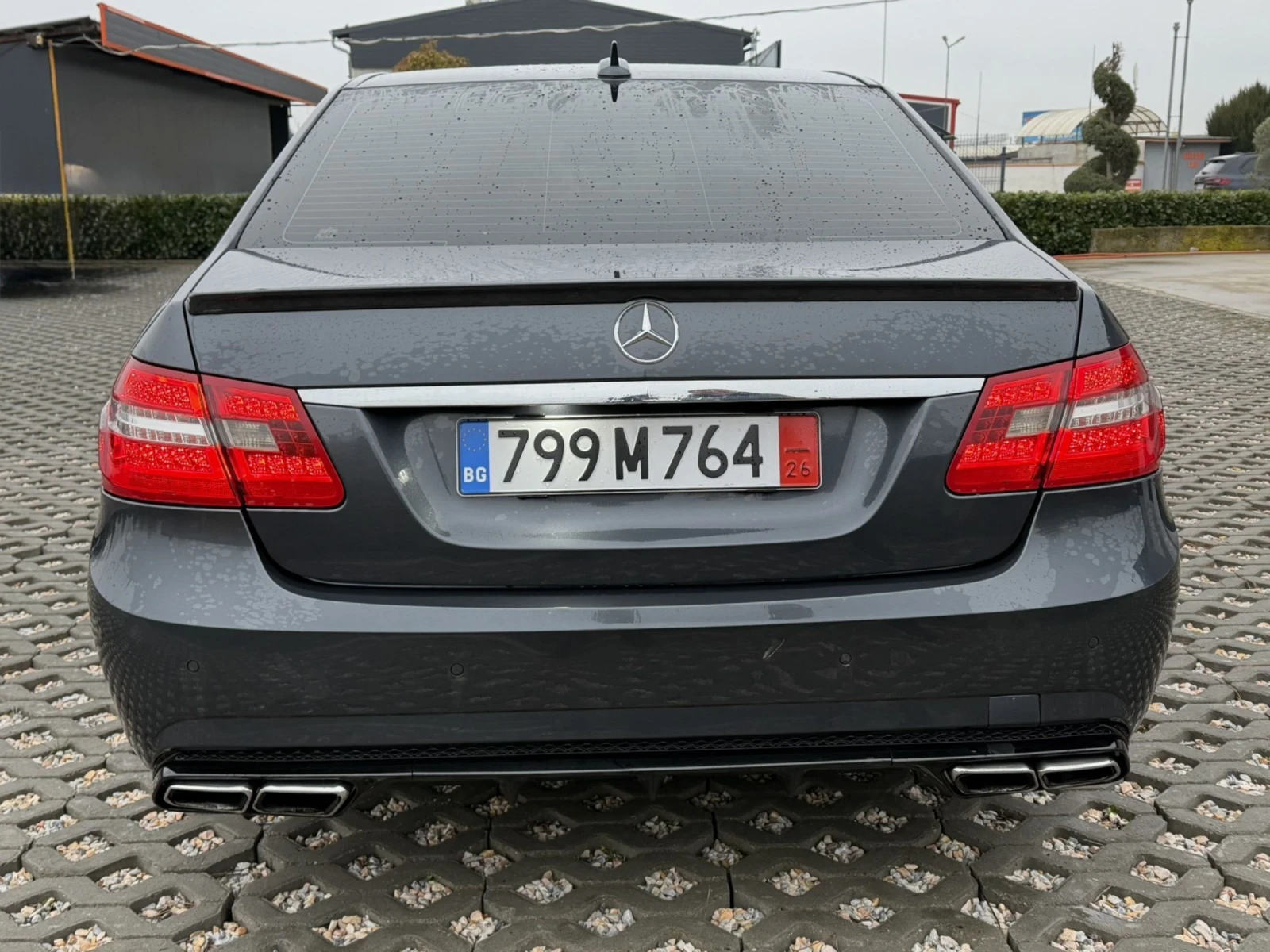 Mercedes-Benz E 350 AMG - изображение 6