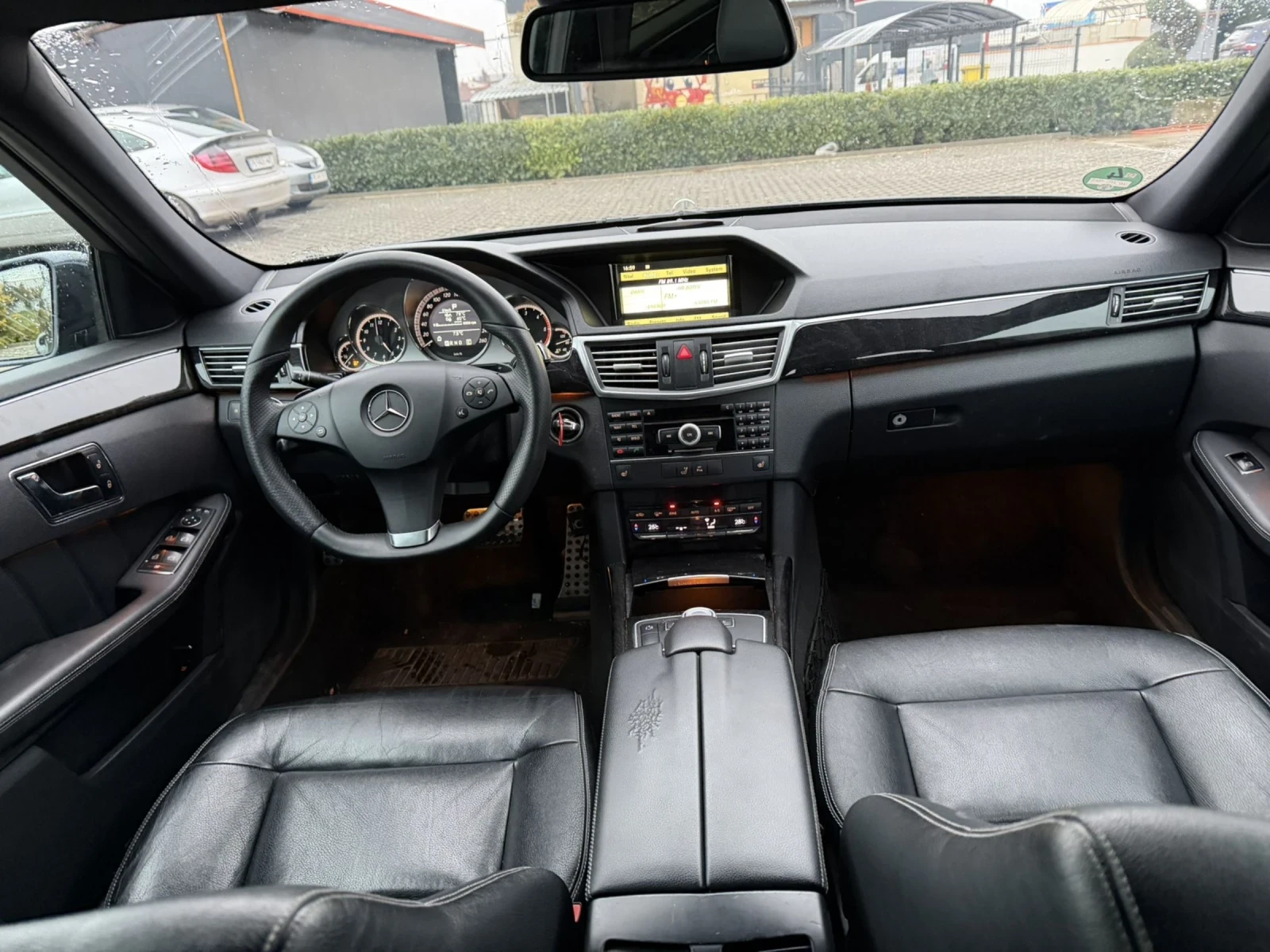 Mercedes-Benz E 350 AMG - изображение 7