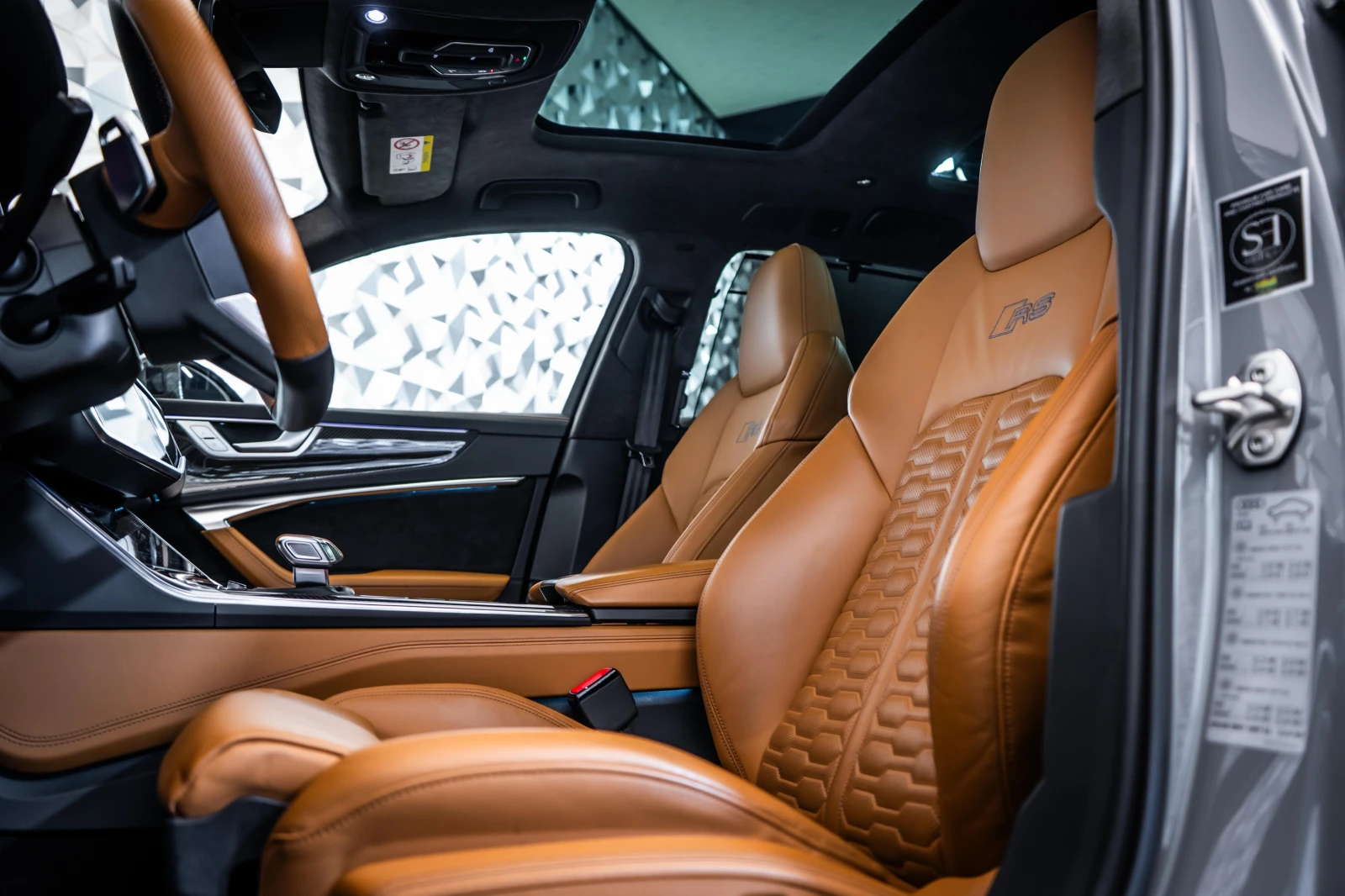 Audi Rs6 Quattro Carbon* B&O* Pano* Ceramic, снимка 13 - Автомобили и джипове - 54066964