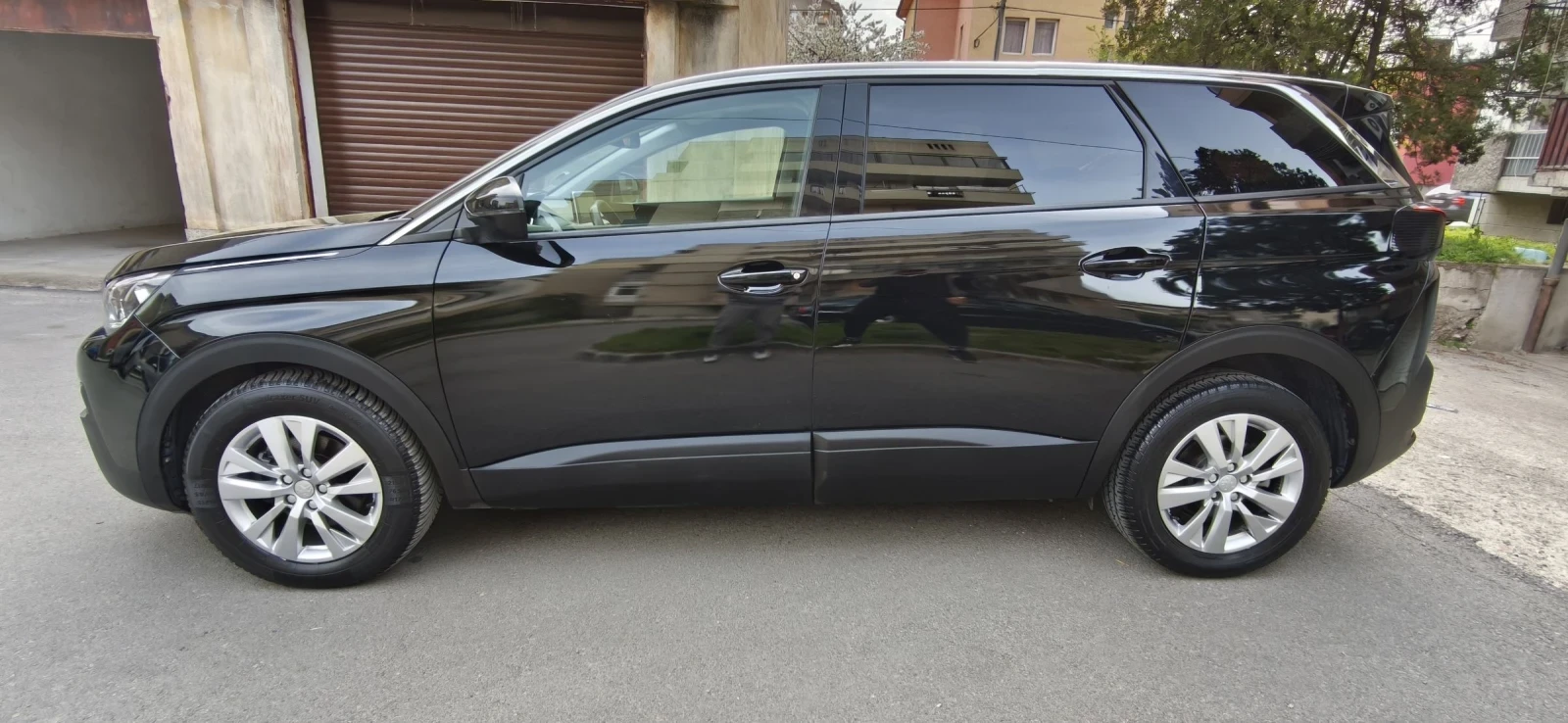 Peugeot 5008 1.5 Bluehdi 6+ 1 8EAT, снимка 3 - Автомобили и джипове - 54220288