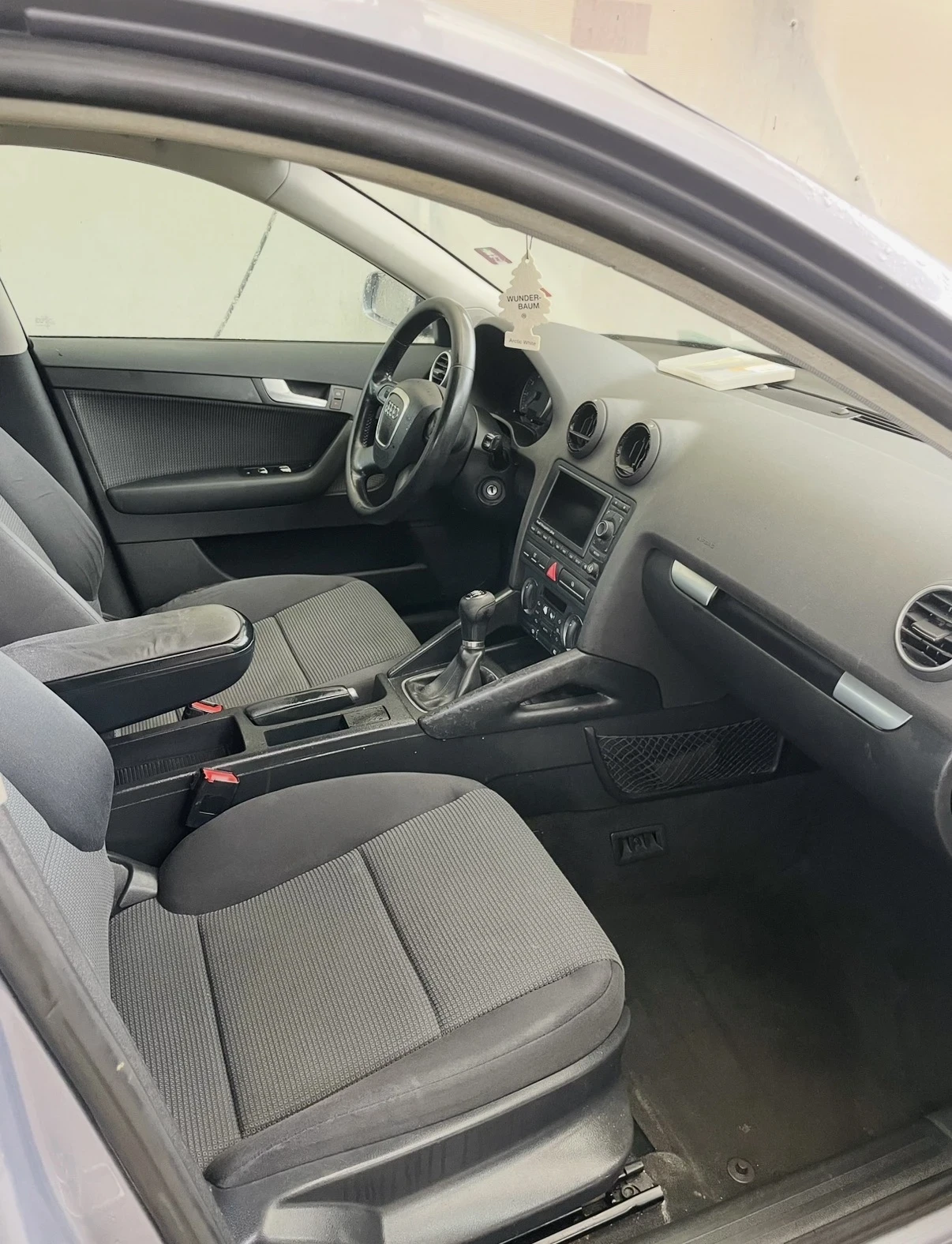 Audi A3 2.0 FSI, снимка 12 - Автомобили и джипове - 54342172