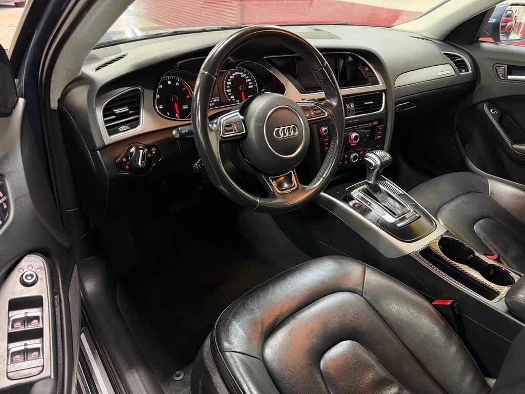 Audi A4 2.0T quattro Komfort* АвтоКредит* (Цена до БГ) , снимка 13 - Автомобили и джипове - 54444505