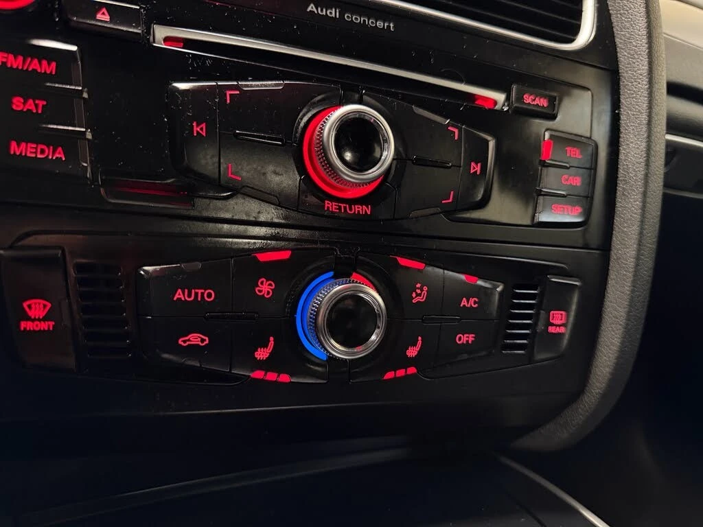 Audi A4 2.0T quattro Komfort* АвтоКредит* (Цена до БГ) , снимка 17 - Автомобили и джипове - 54444505