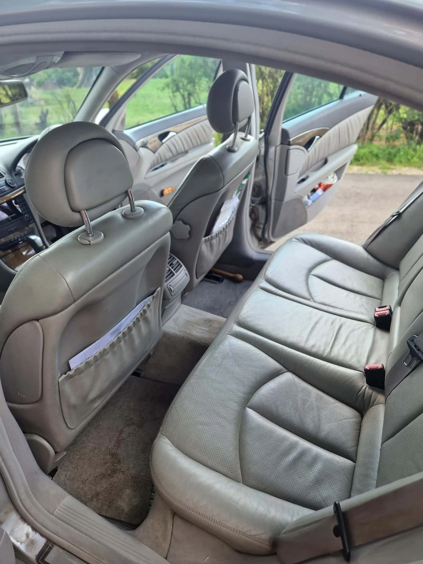 Mercedes-Benz E 320 3.2 CDI, снимка 9 - Автомобили и джипове - 54743624