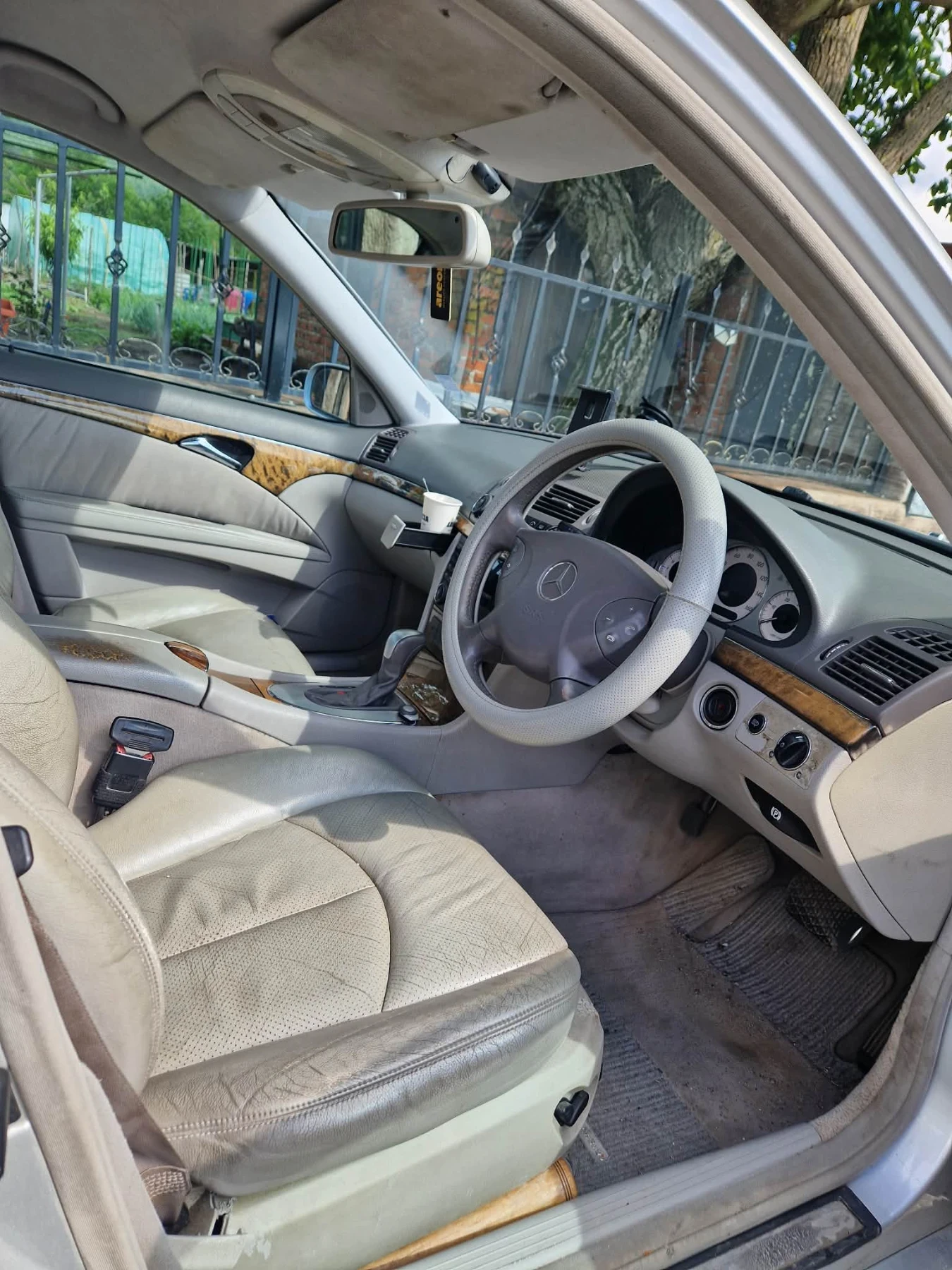 Mercedes-Benz E 320 3.2 CDI, снимка 8 - Автомобили и джипове - 54743624