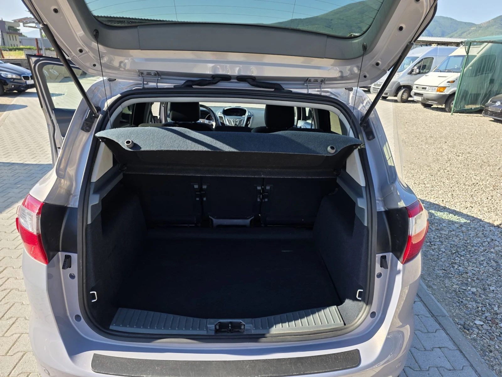 Ford C-max 1.6i NAWi Лизинг, снимка 17 - Автомобили и джипове - 55239136