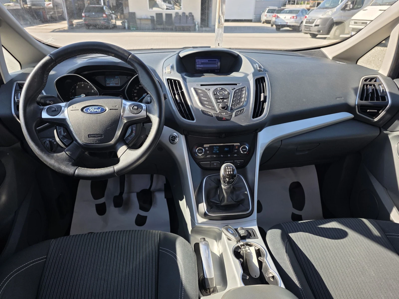 Ford C-max 1.6i NAWi Лизинг, снимка 9 - Автомобили и джипове - 55239136