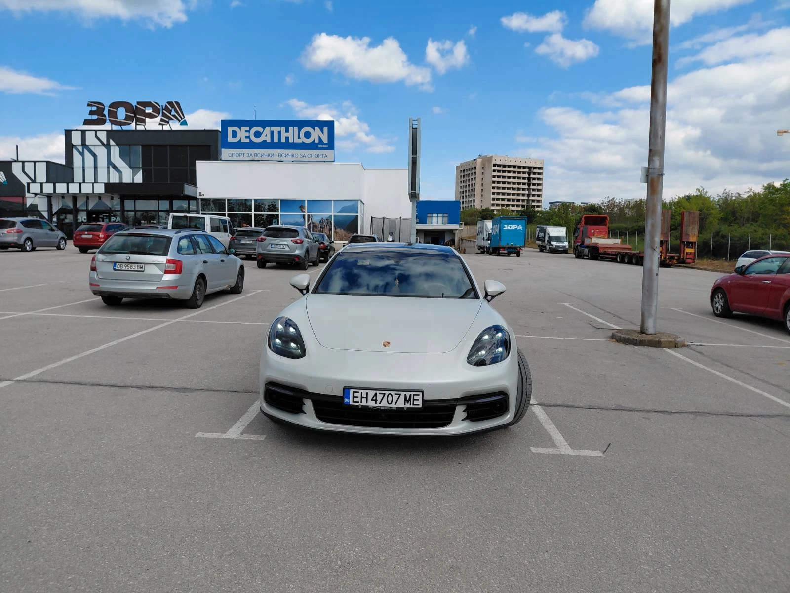 Porsche Panamera 4 E-Hybrid ГАРАНЦИЯ 2029 , снимка 3 - Автомобили и джипове - 55753519