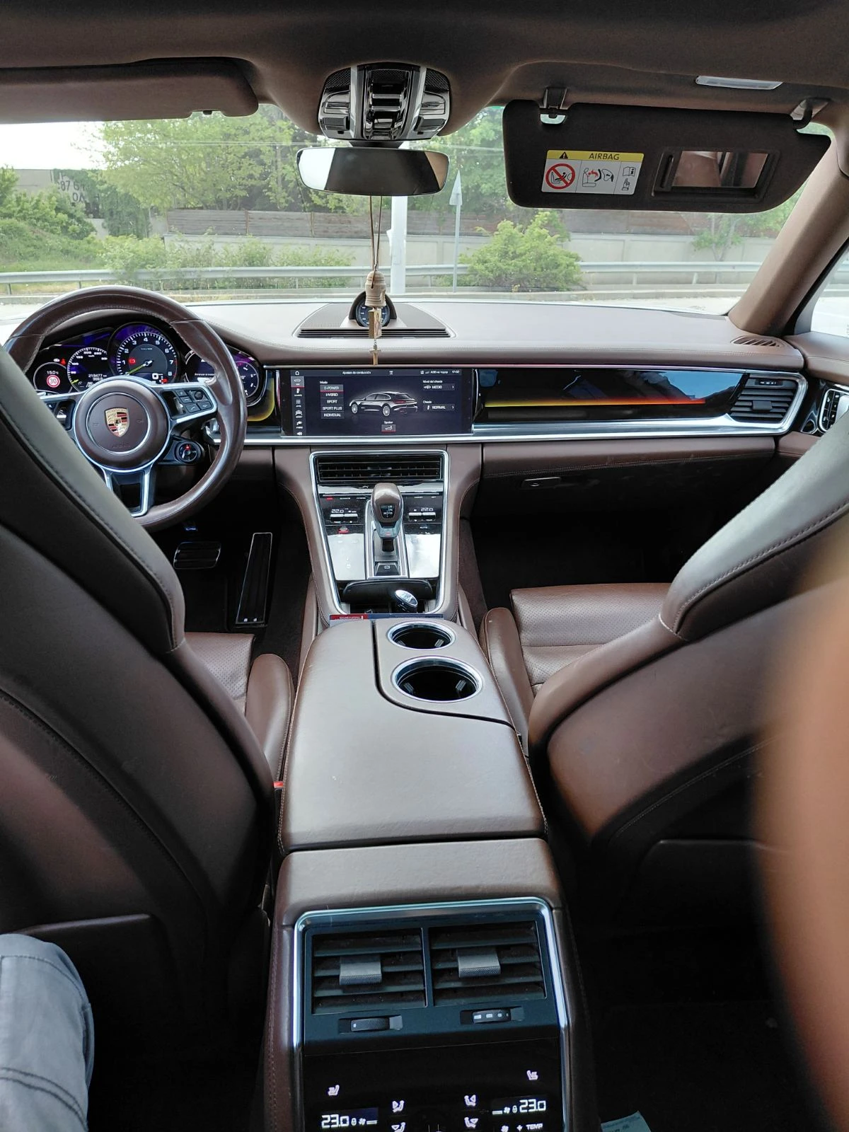 Porsche Panamera 4 E-Hybrid ГАРАНЦИЯ 2029 , снимка 7 - Автомобили и джипове - 55753519