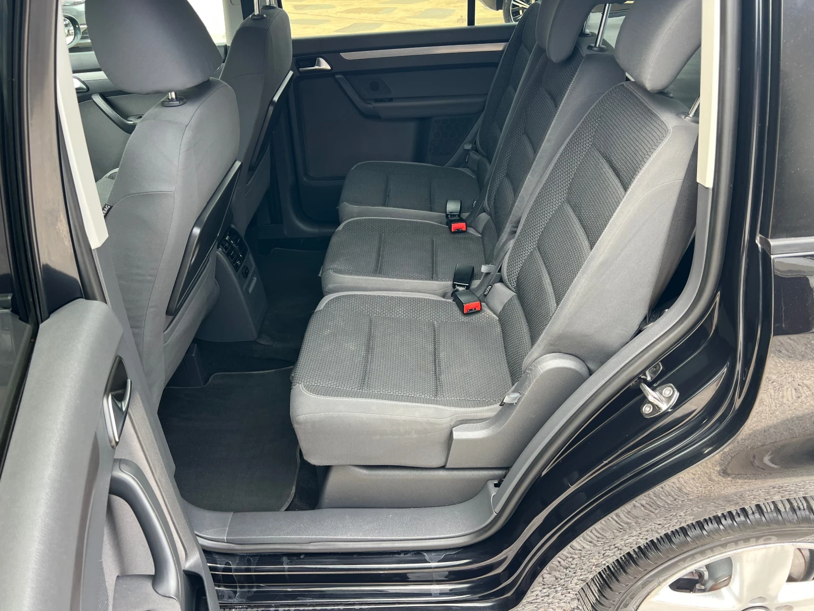 VW Touran AUTOMAT, LED, 100%��* ENON, 7m* NAVI* MULTI VOLAN | Mobile.bg � ����������� 7
