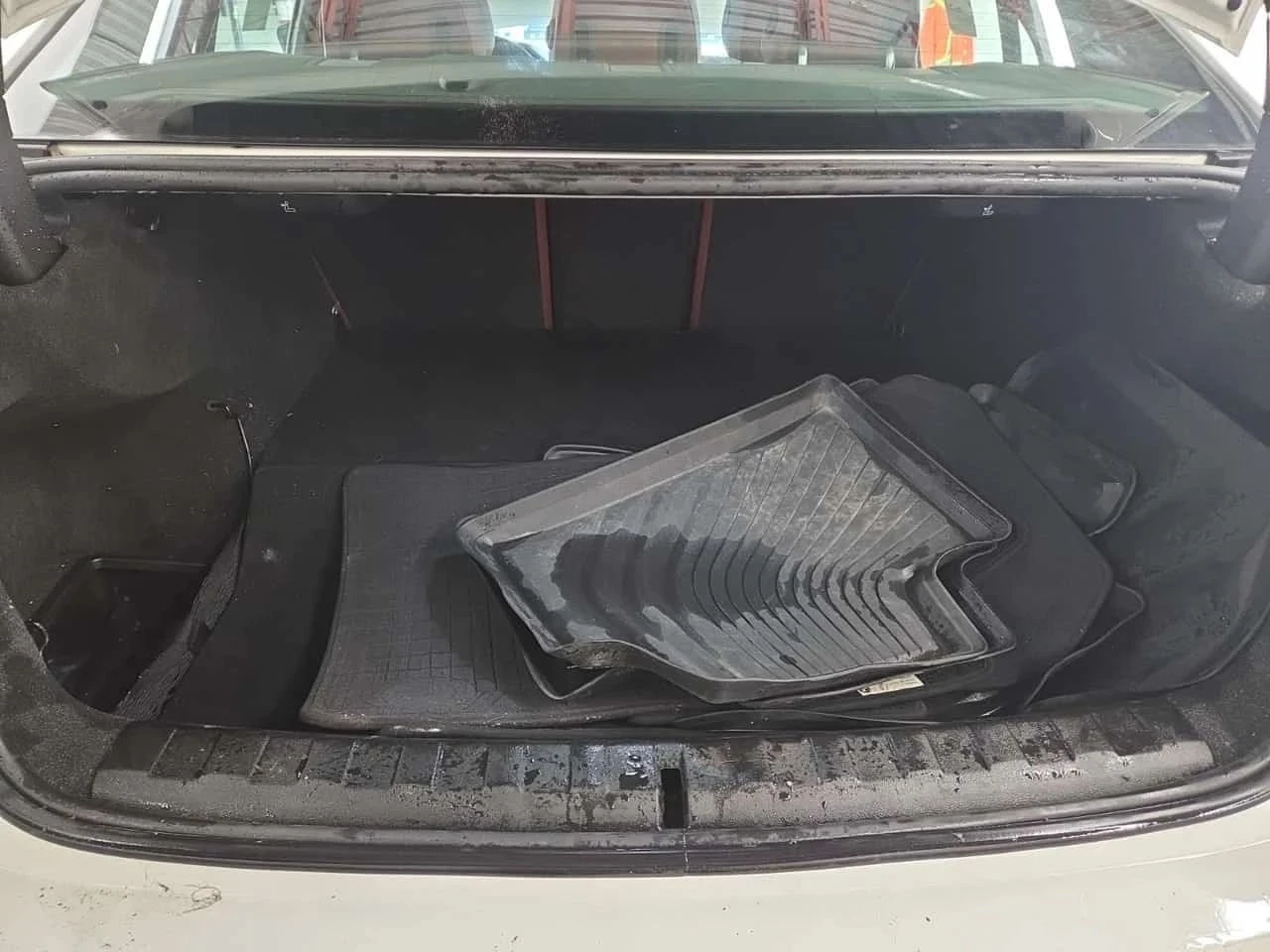 BMW 330, снимка 15 - Автомобили и джипове - 56687495