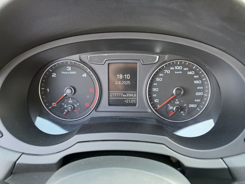 Audi Q3 2.0TDI QUATRO S.TRONIC , снимка 17 - Автомобили и джипове - 51229650