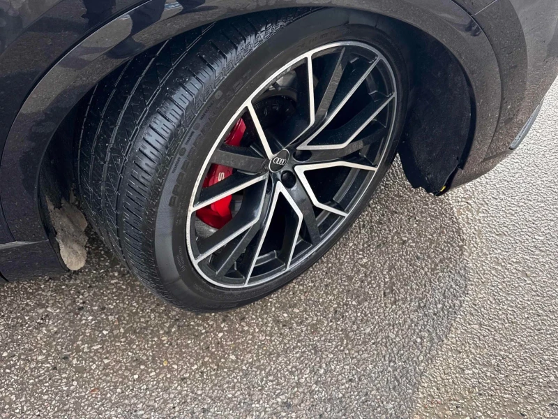 Audi SQ8 С РЕГИСТРАЦИЯ & АВТО КРЕДИТ, снимка 6 - Автомобили и джипове - 53564387