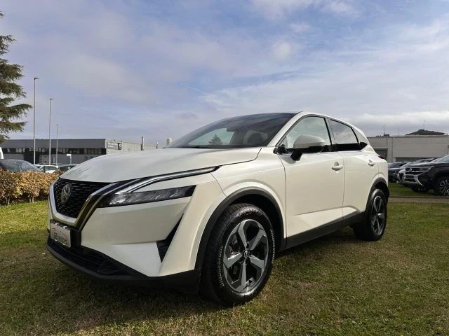 Nissan Qashqai Qashqai MHEV  Xtronic N-Connecta ОЧАКВАН ВНОС , снимка 1 - Автомобили и джипове - 49522112